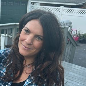 Meet your Posher, Claire